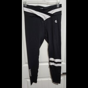 Grrrl squat proof leggings Amanda Heather black white large V front